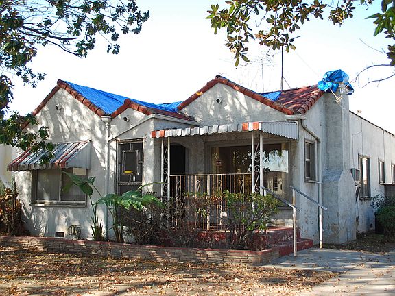 2nd image of 215 W Ash Ave