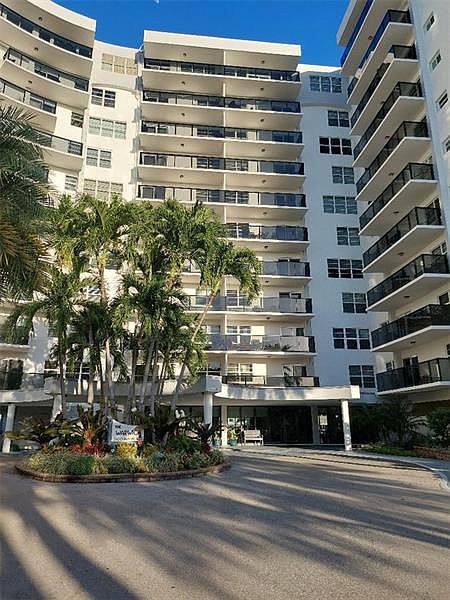 1st image of 5100 Dupont Blvd APT 8G