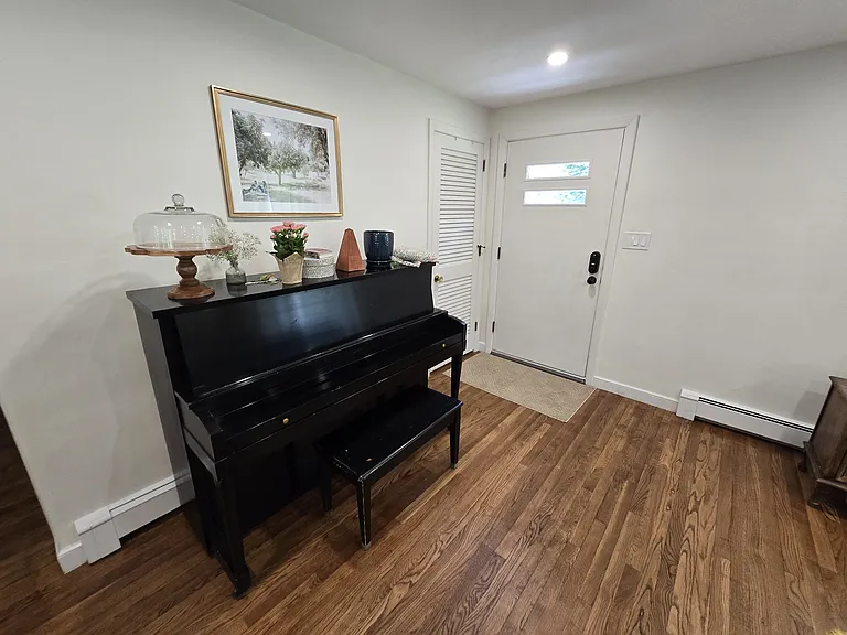 55 Eldred St — Photo 33