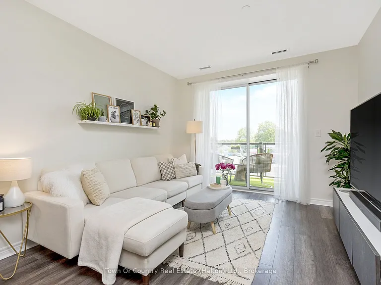 383 Main St E #310 — Photo 14