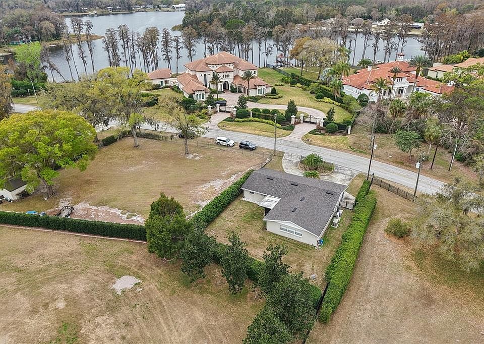 1st image of 17221 Crawley Rd