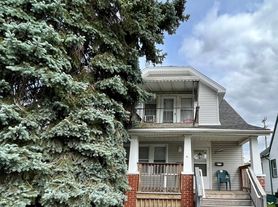 1012 Garfield Ave, Lincoln Park, MI