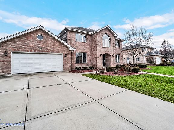 2nd image of 700 Misty Creek Dr