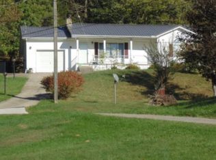 1914 Morecott Dr UNIT 1-2, Sissonville, WV