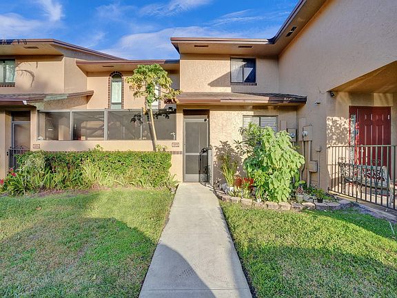 4th image of 2372 NW 36th Avenue #2372
