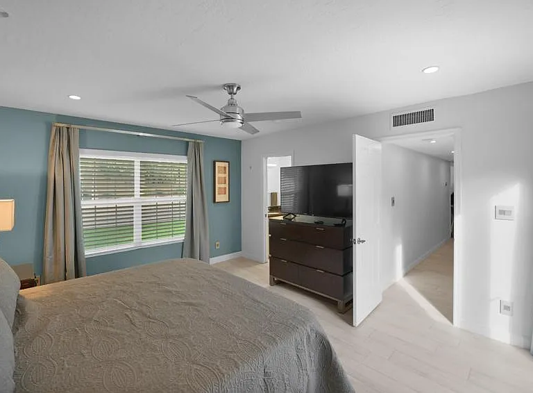 6349 N 78th St #89 — Photo 9