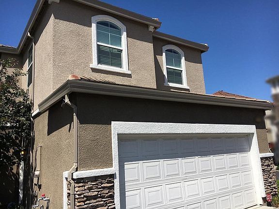 3rd image of 527 Tocia Ct