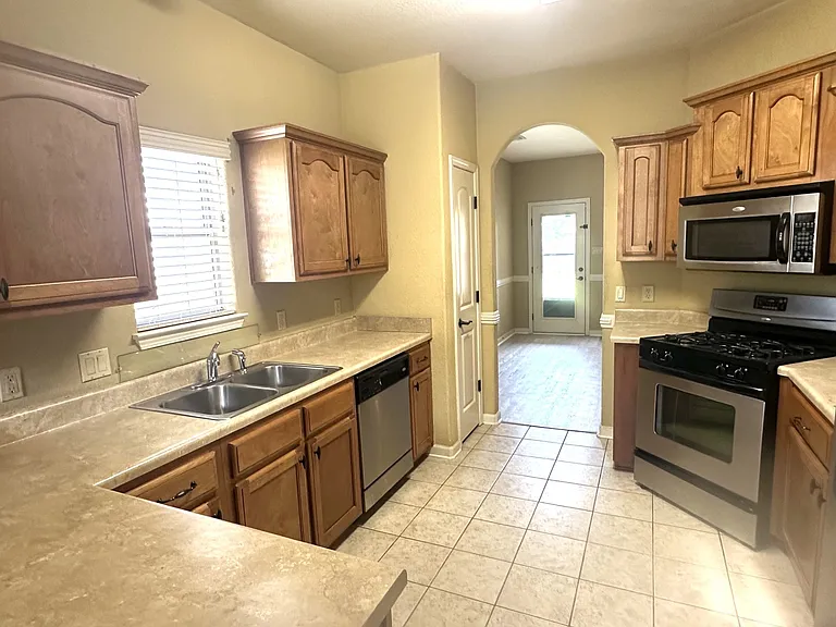 15 Birch Springs Dr — Photo 4
