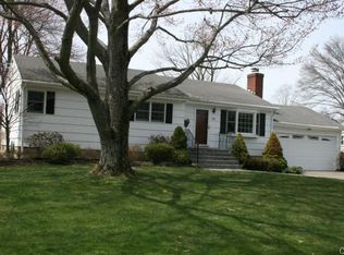 42 Elliott Rd, Trumbull, CT 06611