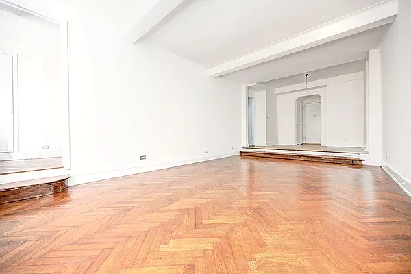 Rented by Urbane Brokerage | media 8