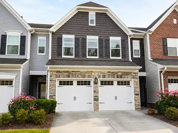 576 Historic Dr, Hillsborough, NC 27278