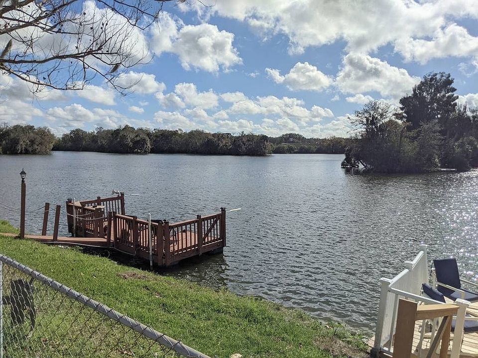 1st image of 83 Lake Pointe Dr