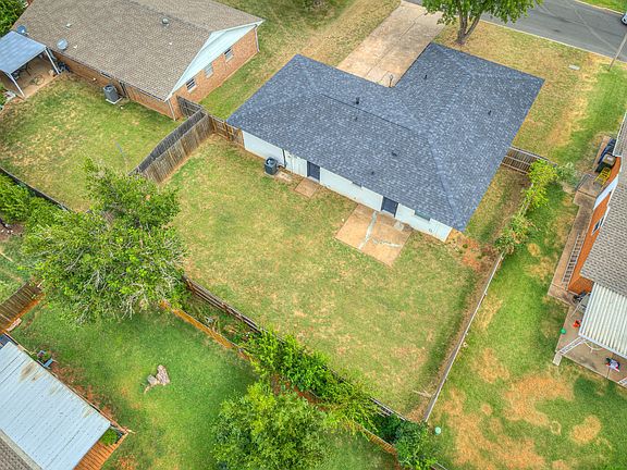 5th image of 10005 Waverly Ave