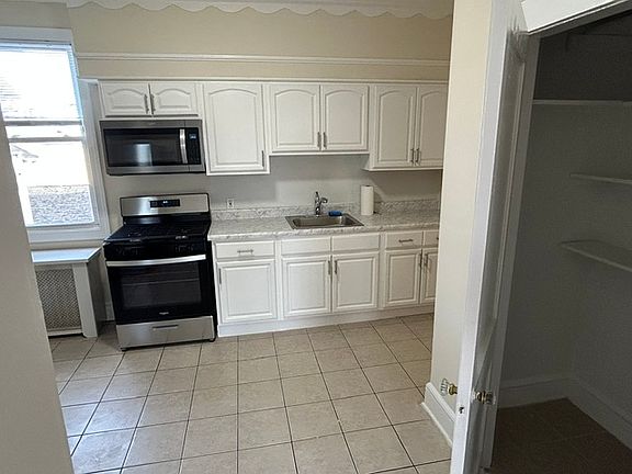 2nd image of 390 Union Ave APT 3