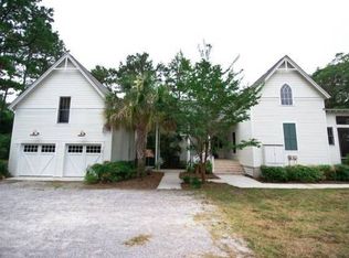 65 Dulamo Bluff Rd, St Helena Is, SC 29920