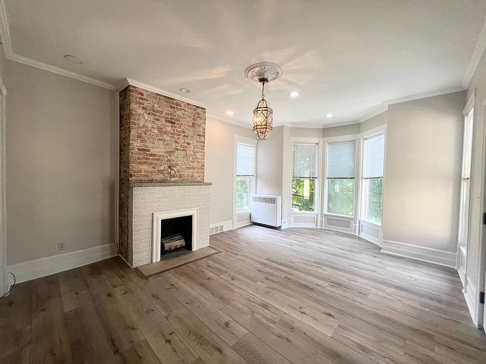 1st image of 1105 Delaware Ave #4