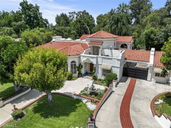 2471 Santa Rosa Ct, Upland, CA 91784