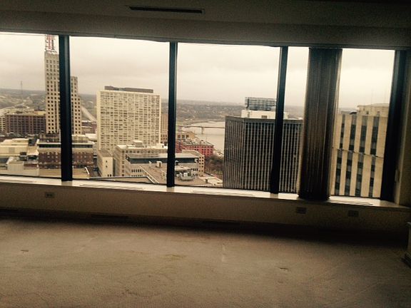 5th image of 59 4th St W APT 21D