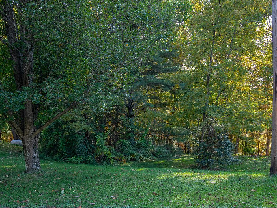 1st image of Pine Forest Ln
