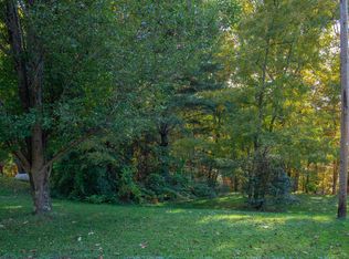 Pine Forest Ln, Johnson city, TN 37601