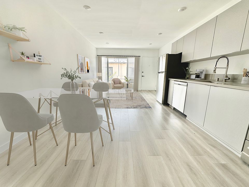 1st image of 318 S Mariposa Ave #3A