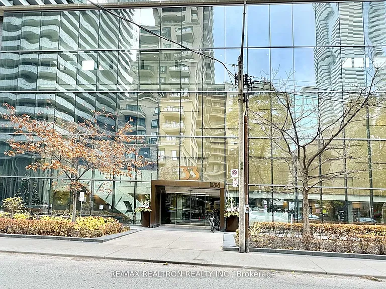 33 Charles St E #1404 — Photo 1