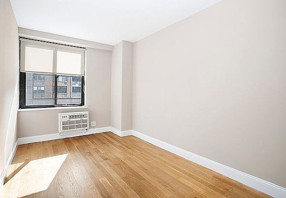 4th image of 784 Columbus Ave APT 8P