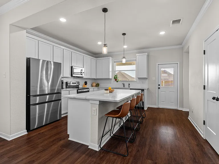 712 Ashberry Dr — Photo 14