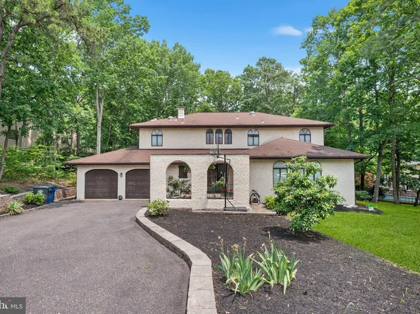 44 Rollingwood Dr, Voorhees, NJ 08043