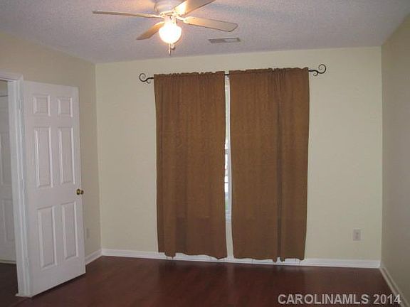 4th image of 7530 Petrea Ln