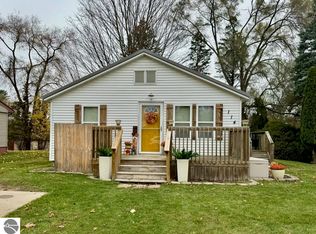 114 W Elizabeth St, Alma, MI 48801