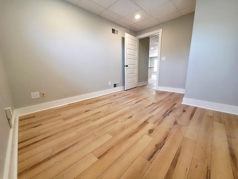 3915 Mount Troy Rd — Photo 32