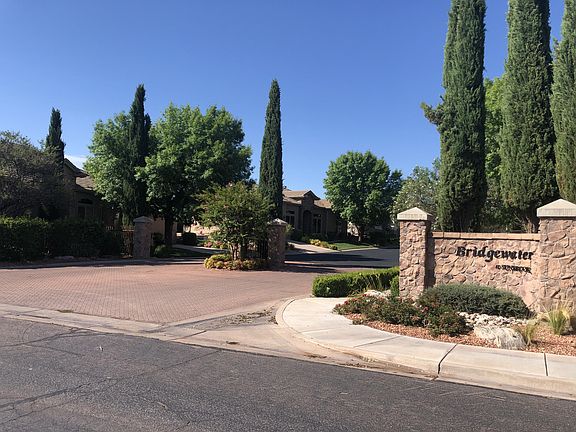 2nd image of 221 Emeraud Dr