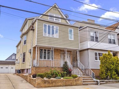 120 W 15th St, Bayonne, NJ, 07002