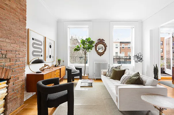 Sold by Compass | media 10