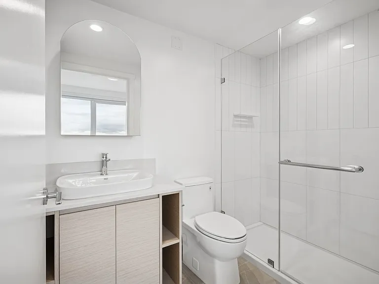 5670 Cambie St — Photo 150