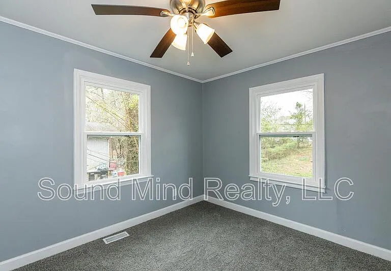1729 Dallas St — Photo 21