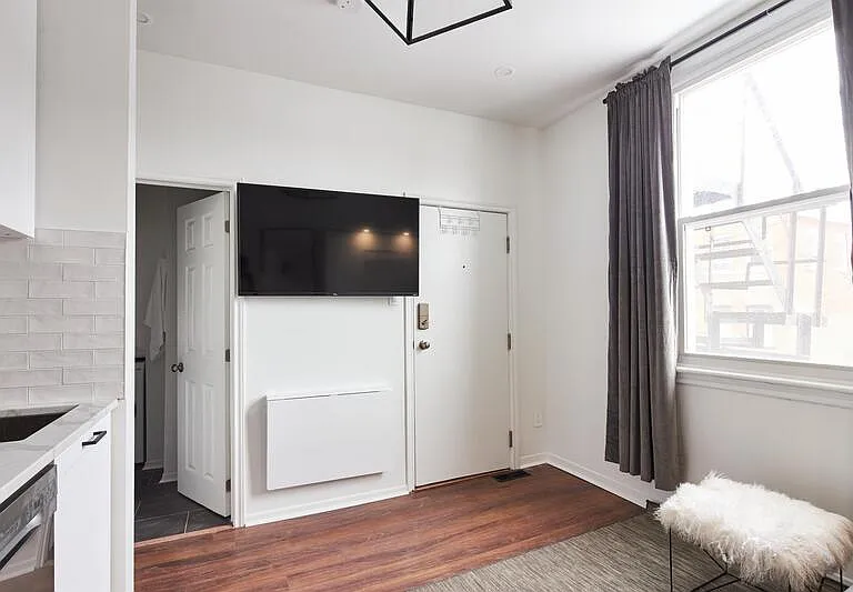 331 Catherine St #2 — Photo 3