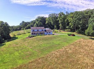 56 Majestic Ln, Sinking Spring, PA 19608