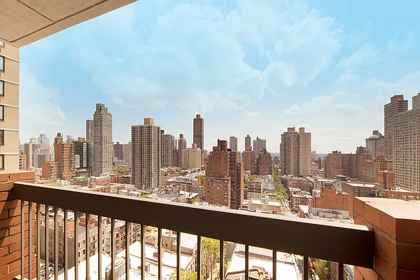 Rented by CORE | media 15