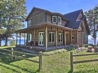 6583 S West Bay Shore Dr, Traverse City, MI 49684