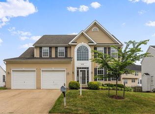 606 Huntover Ln, Frederick, MD 21703