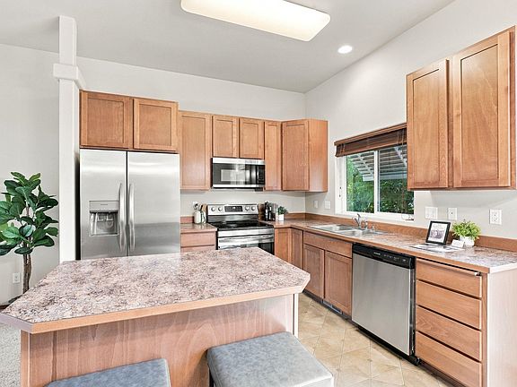 3rd image of 1509 W Trinity Ave