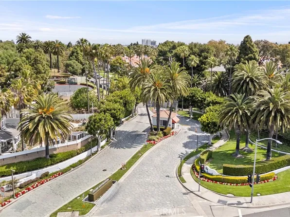 19431 Ranch Ln Unit 101, Huntington Beach, CA 92648