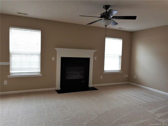 5th image of 1017 Southwind Trail Dr