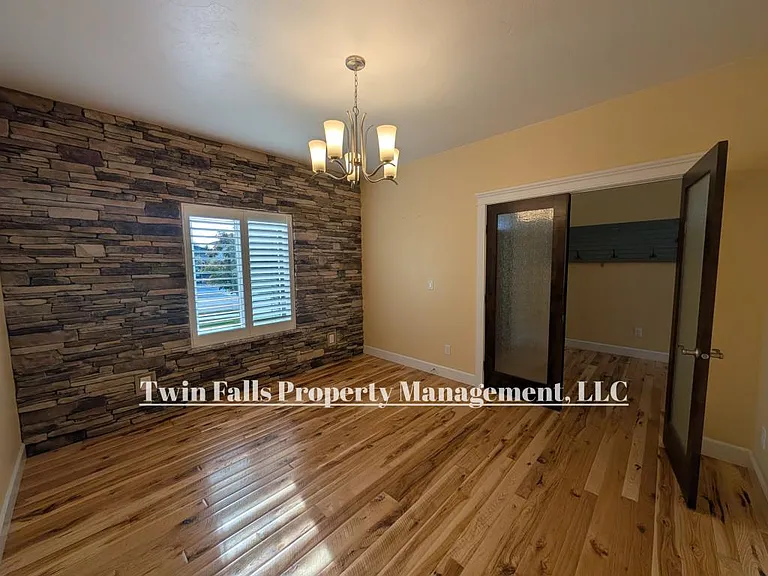 768 Sun Peak Way — Photo 34