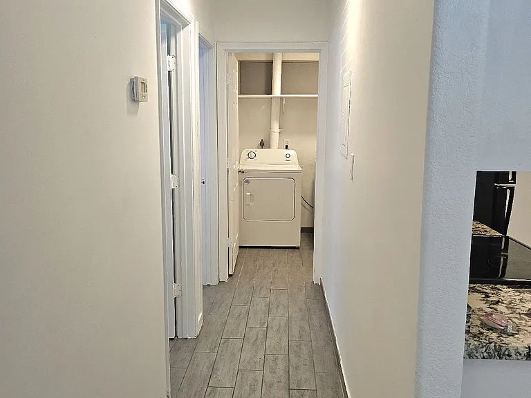 4115 E Moreland St #1 — Photo 9