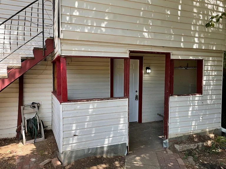 1446 1/2 NW 31st St #B — Photo 8