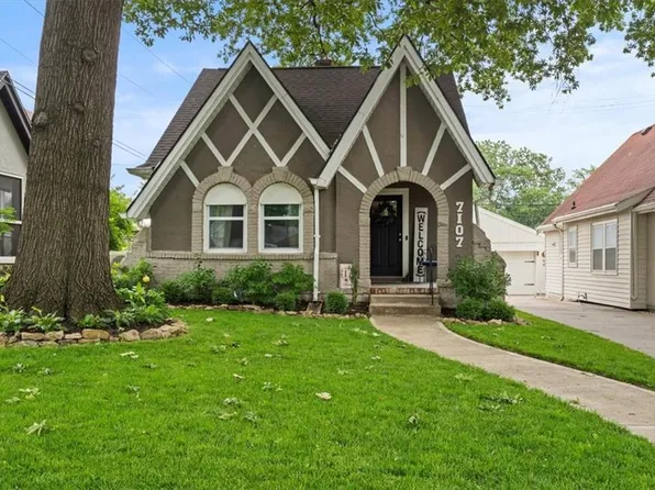 7107 Harrison St, Kansas City, MO 64131