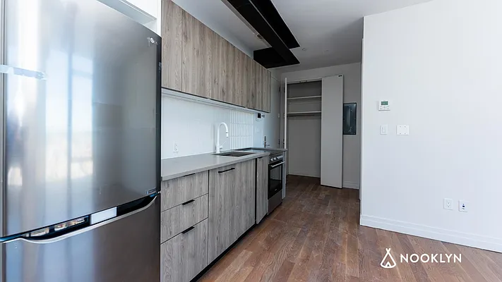 Rented by Nooklyn NYC LLC | media 9